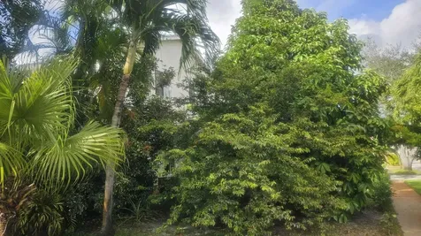 8741 Sw 10th Street Pembroke Pines FL 33025