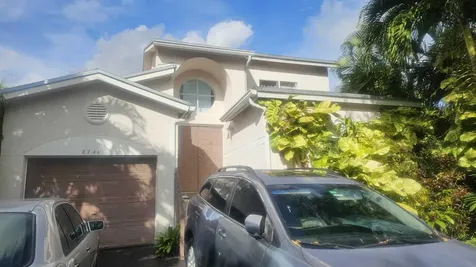 8741 Sw 10th Street Pembroke Pines FL 33025