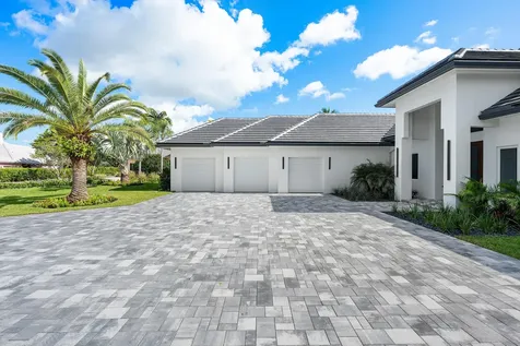 100 Glenbrook Court Atlantis FL 33462