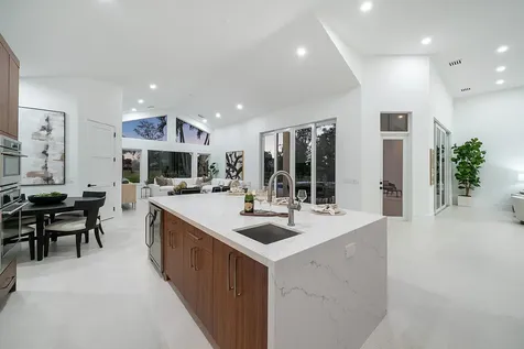 100 Glenbrook Court Atlantis FL 33462