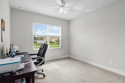 1825 Sw Effland Avenue Port Saint Lucie FL 34953