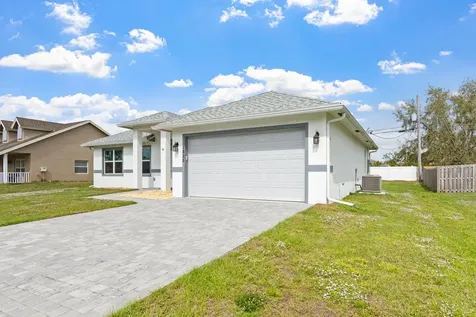 1825 Sw Effland Avenue Port Saint Lucie FL 34953