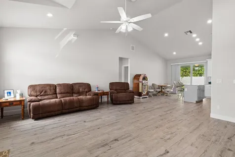1825 Sw Effland Avenue Port Saint Lucie FL 34953