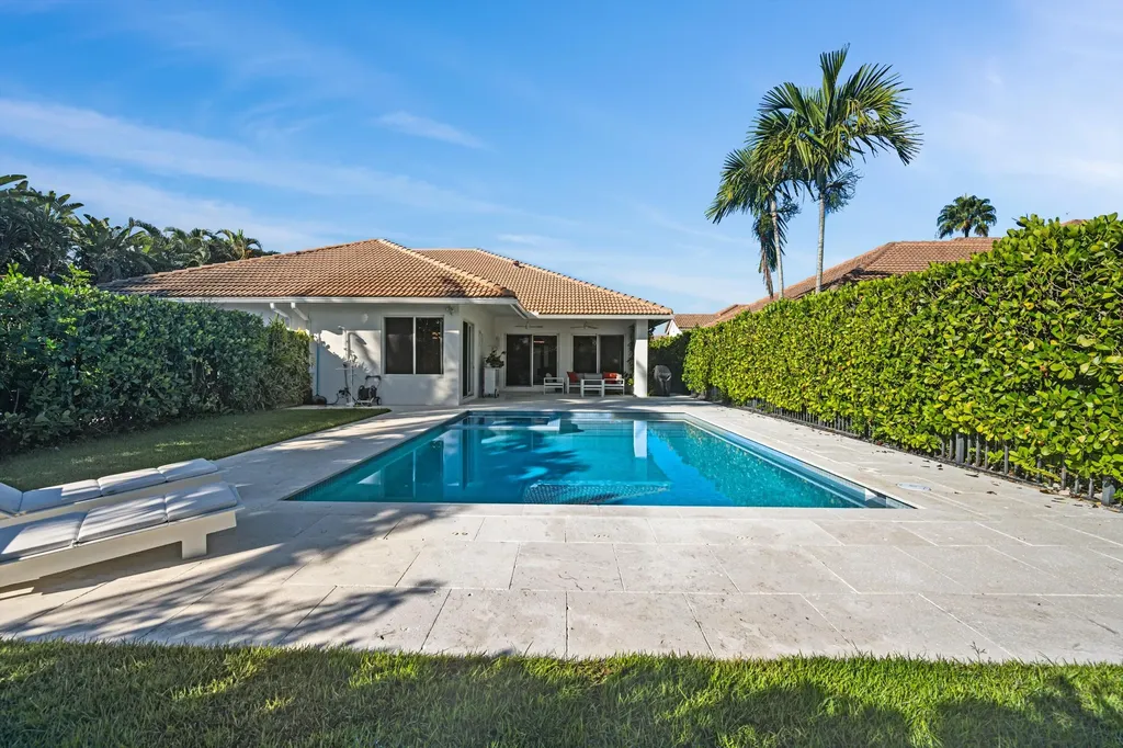 2940 Twin Oaks Way Wellington FL 33414