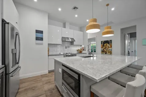 2940 Twin Oaks Way Wellington FL 33414