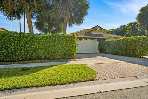 2940 Twin Oaks Way Wellington FL 33414
