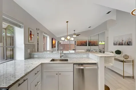 15 Admirals Court Palm Beach Gardens FL 33418