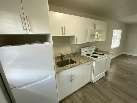 605 N Federal Highway Lake Worth Beach FL 33460