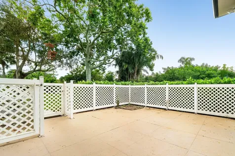43 Essex Court Royal Palm Beach FL 33411