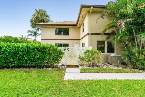 43 Essex Court Royal Palm Beach FL 33411