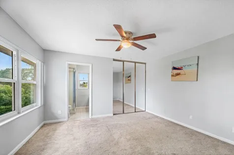 43 Essex Court Royal Palm Beach FL 33411