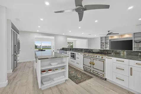 8 Woodbrook Circle West Palm Beach FL 33401