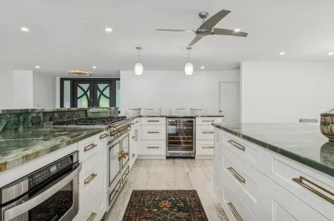 8 Woodbrook Circle West Palm Beach FL 33401