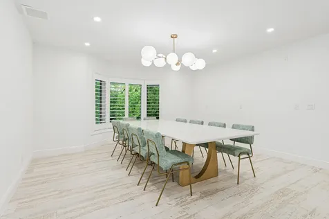 8 Woodbrook Circle West Palm Beach FL 33401