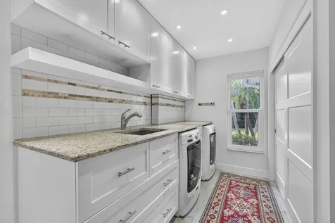 8 Woodbrook Circle West Palm Beach FL 33401