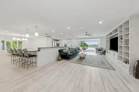 8 Woodbrook Circle West Palm Beach FL 33401