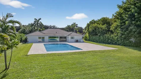 8 Woodbrook Circle West Palm Beach FL 33401