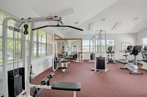 881 Nw 208th Drive Pembroke Pines FL 33029