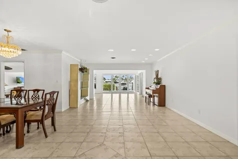 2741 Ne 8th Court Pompano Beach FL 33062