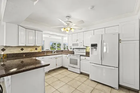 2741 Ne 8th Court Pompano Beach FL 33062