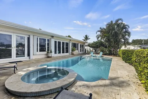 2741 Ne 8th Court Pompano Beach FL 33062