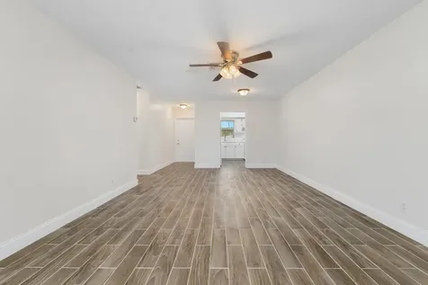 2567 Dudley Drive W West Palm Beach FL 33415