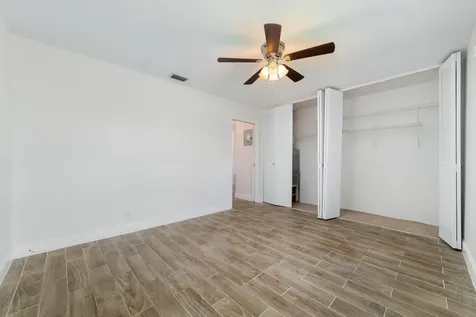 2567 Dudley Drive W West Palm Beach FL 33415