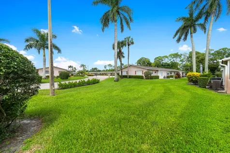 2567 Dudley Drive W West Palm Beach FL 33415