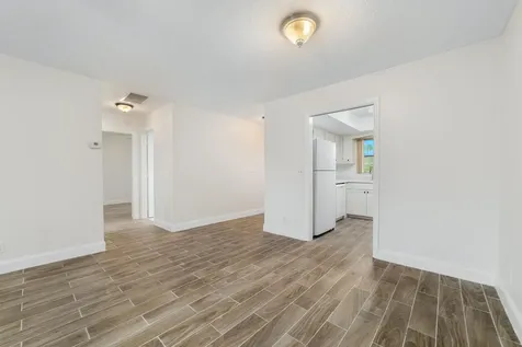2567 Dudley Drive W West Palm Beach FL 33415
