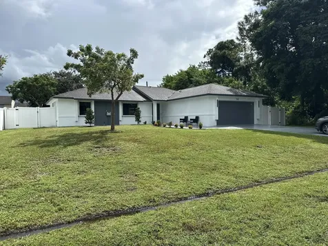 248 Se Fallon Drive Port Saint Lucie FL 34983
