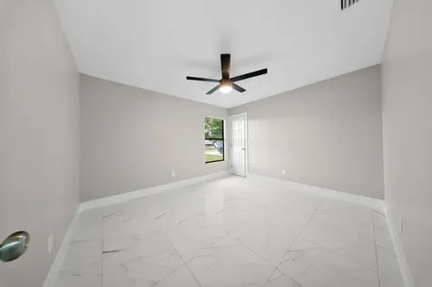 431 Se Volkerts Terrace Port Saint Lucie FL 34983