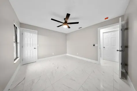 431 Se Volkerts Terrace Port Saint Lucie FL 34983