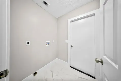 431 Se Volkerts Terrace Port Saint Lucie FL 34983