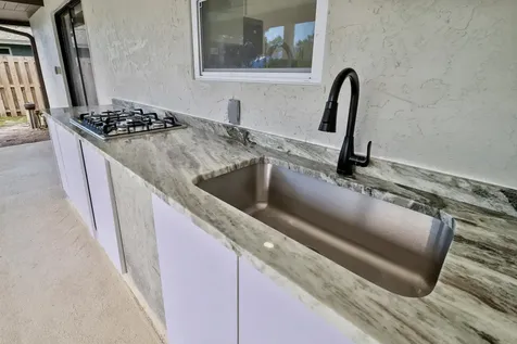 431 Se Volkerts Terrace Port Saint Lucie FL 34983