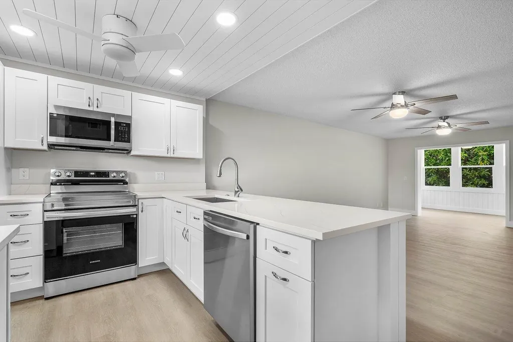 2601 NE 3rd Court Boynton Beach FL 33435