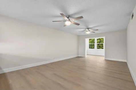 2601 NE 3rd Court Boynton Beach FL 33435