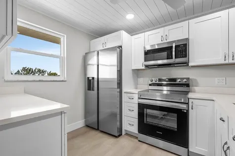 2601 NE 3rd Court Boynton Beach FL 33435