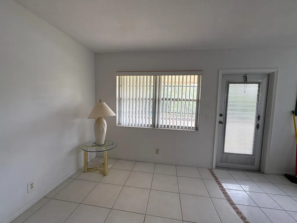 144 Norwich F West Palm Beach FL 33417