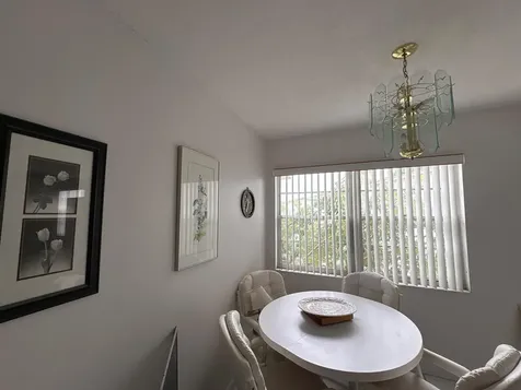 144 Norwich F West Palm Beach FL 33417