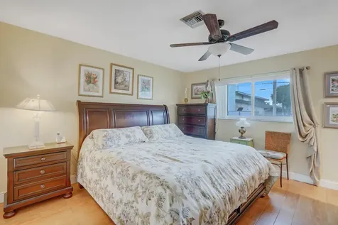 2100 Ne 38th Street Lighthouse Point FL 33064