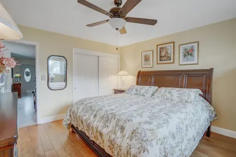2100 Ne 38th Street Lighthouse Point FL 33064