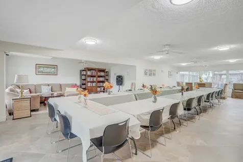 2100 Ne 38th Street Lighthouse Point FL 33064