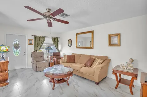 2100 Ne 38th Street Lighthouse Point FL 33064