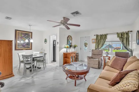 2100 Ne 38th Street Lighthouse Point FL 33064