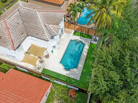 16454 Sw 103rd Lane Miami FL 33196