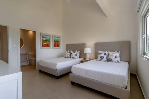 37 00 Casa De Campo DR 22000