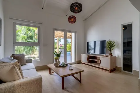 37 00 Casa De Campo DR 22000