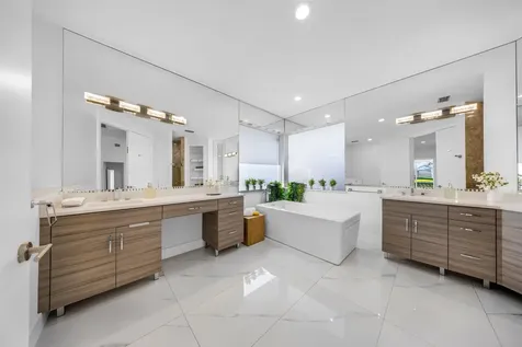 10575 Stonebridge Boulevard Boca Raton FL 33498