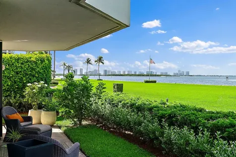 123 Lakeshore Drive North Palm Beach FL 33408