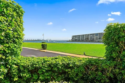 123 Lakeshore Drive North Palm Beach FL 33408